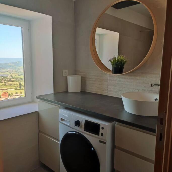Boho Location 1 Apartment